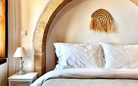 Ypatia Cozy Castle Suite Apartment With Loft